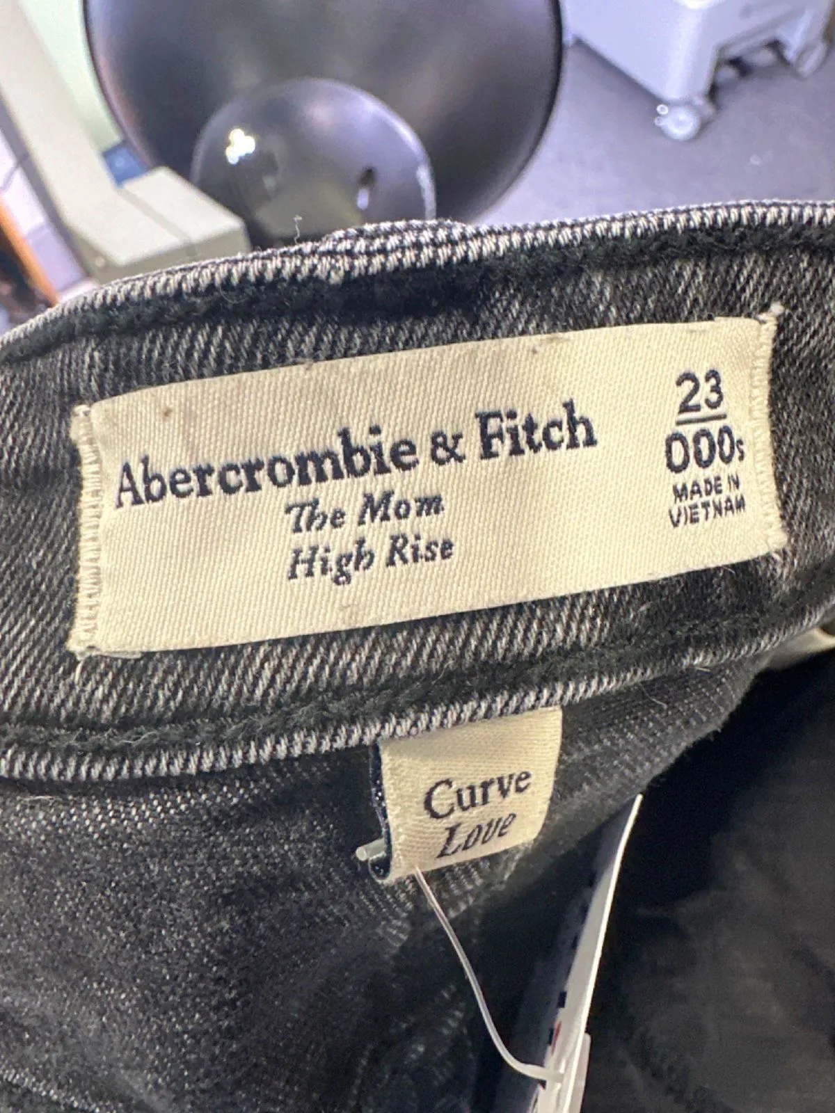 Abercrombie & Fitch Black The Mom High Rise Jeans UK W23