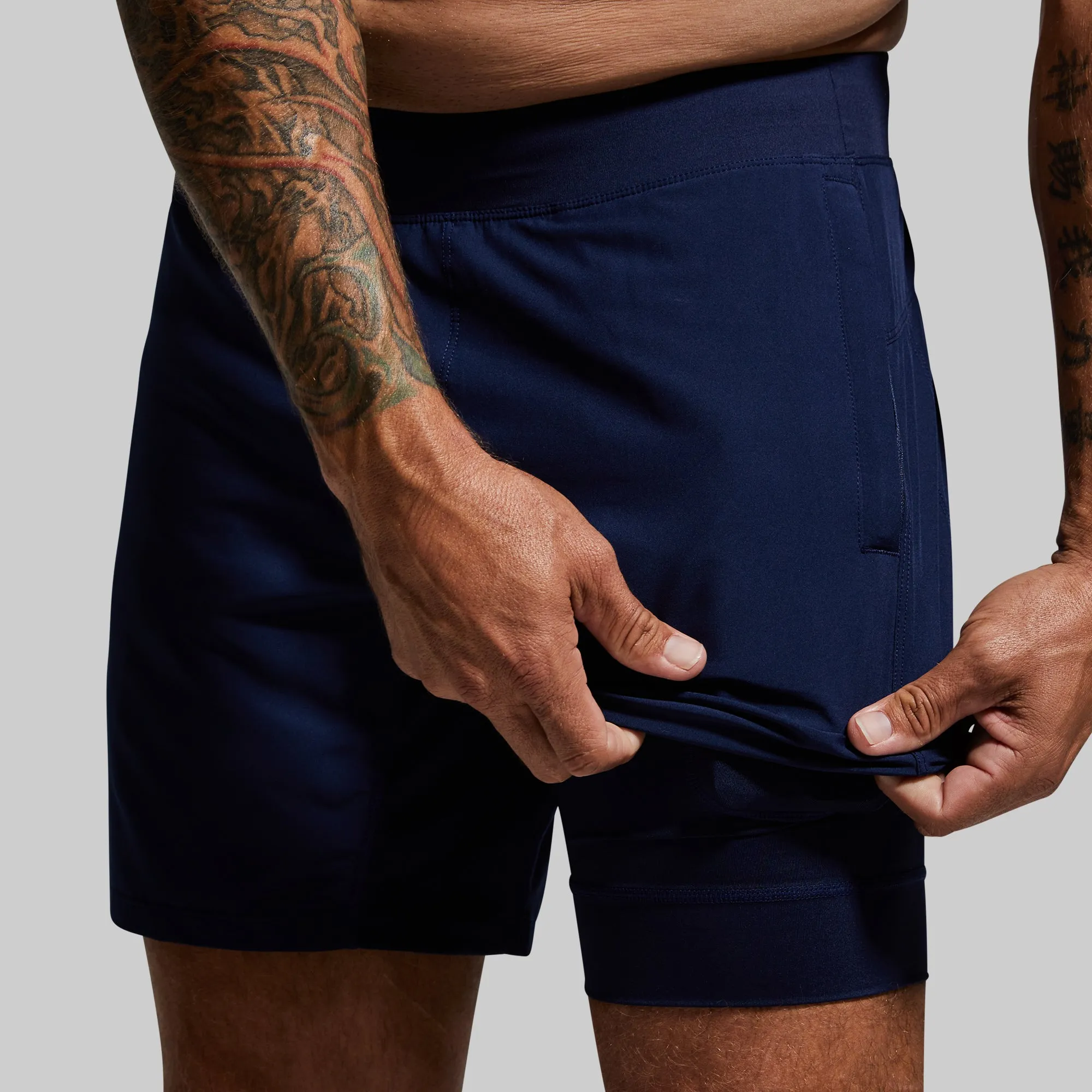 Versatile Short w/ Compression 7" (Navy)