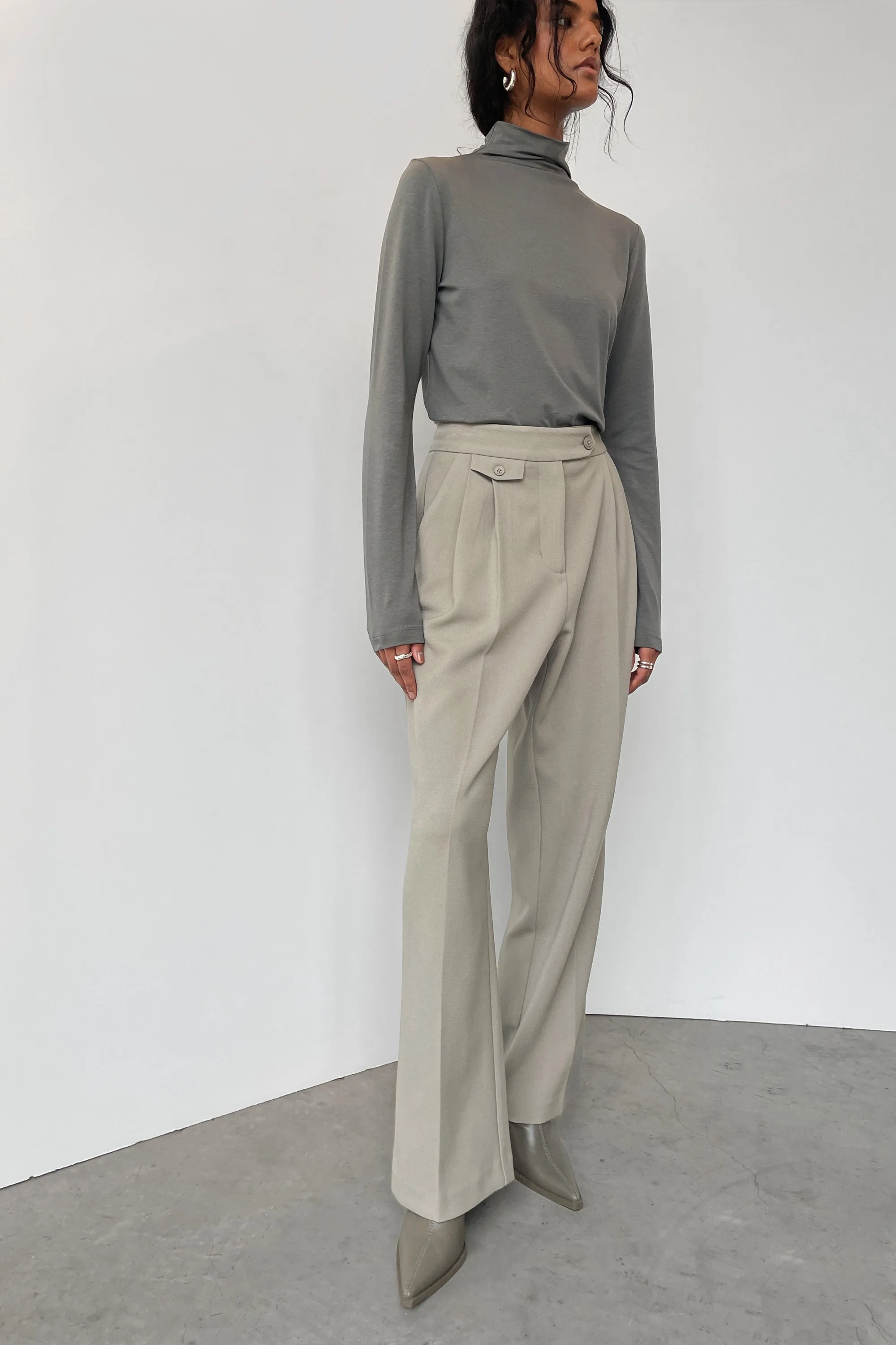 WIDE LEG TROUSER WITH WAIST DETAILS