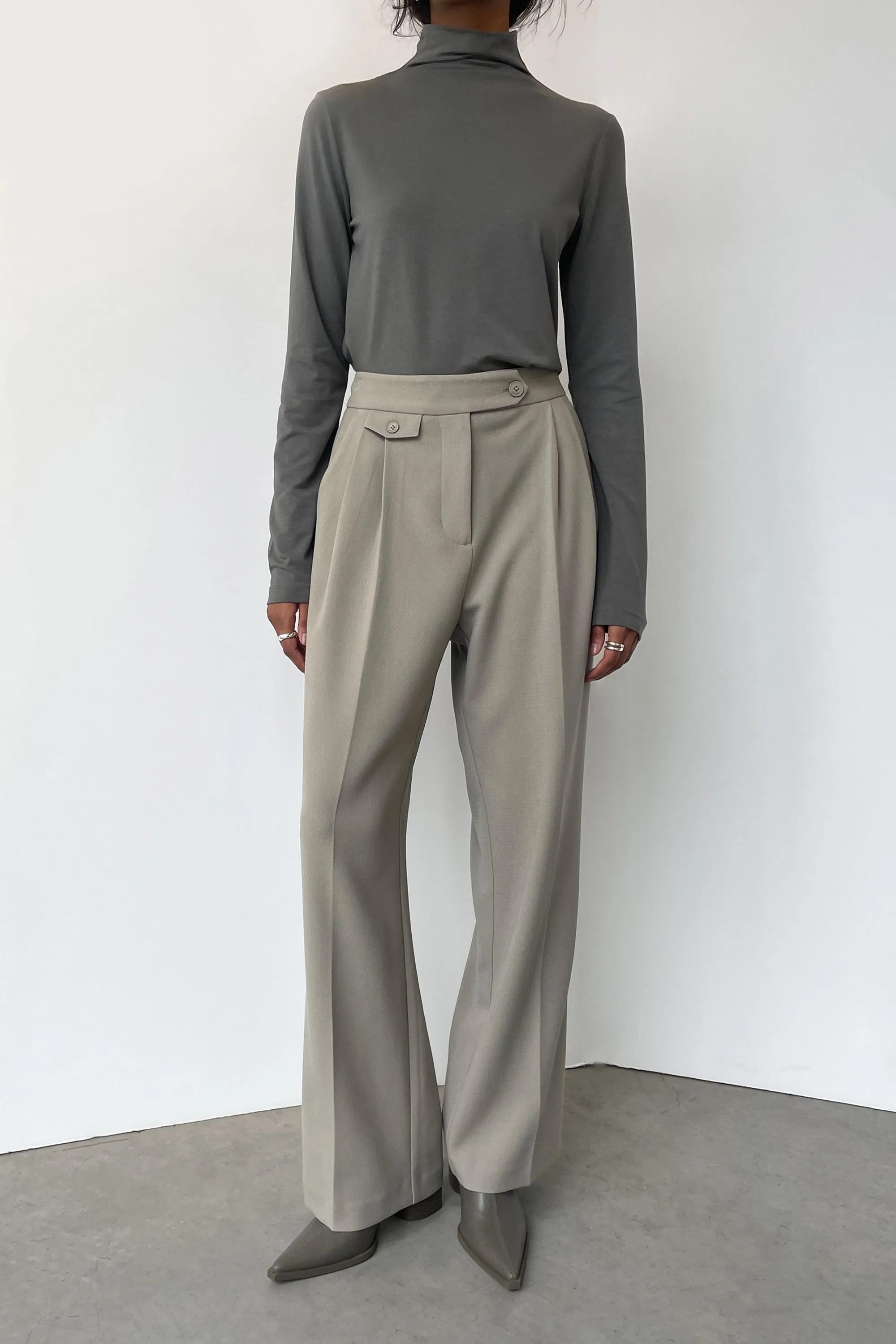 WIDE LEG TROUSER WITH WAIST DETAILS